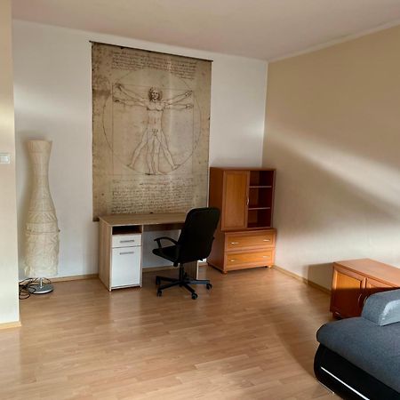 Victory Apartment Братислава Екстериор снимка