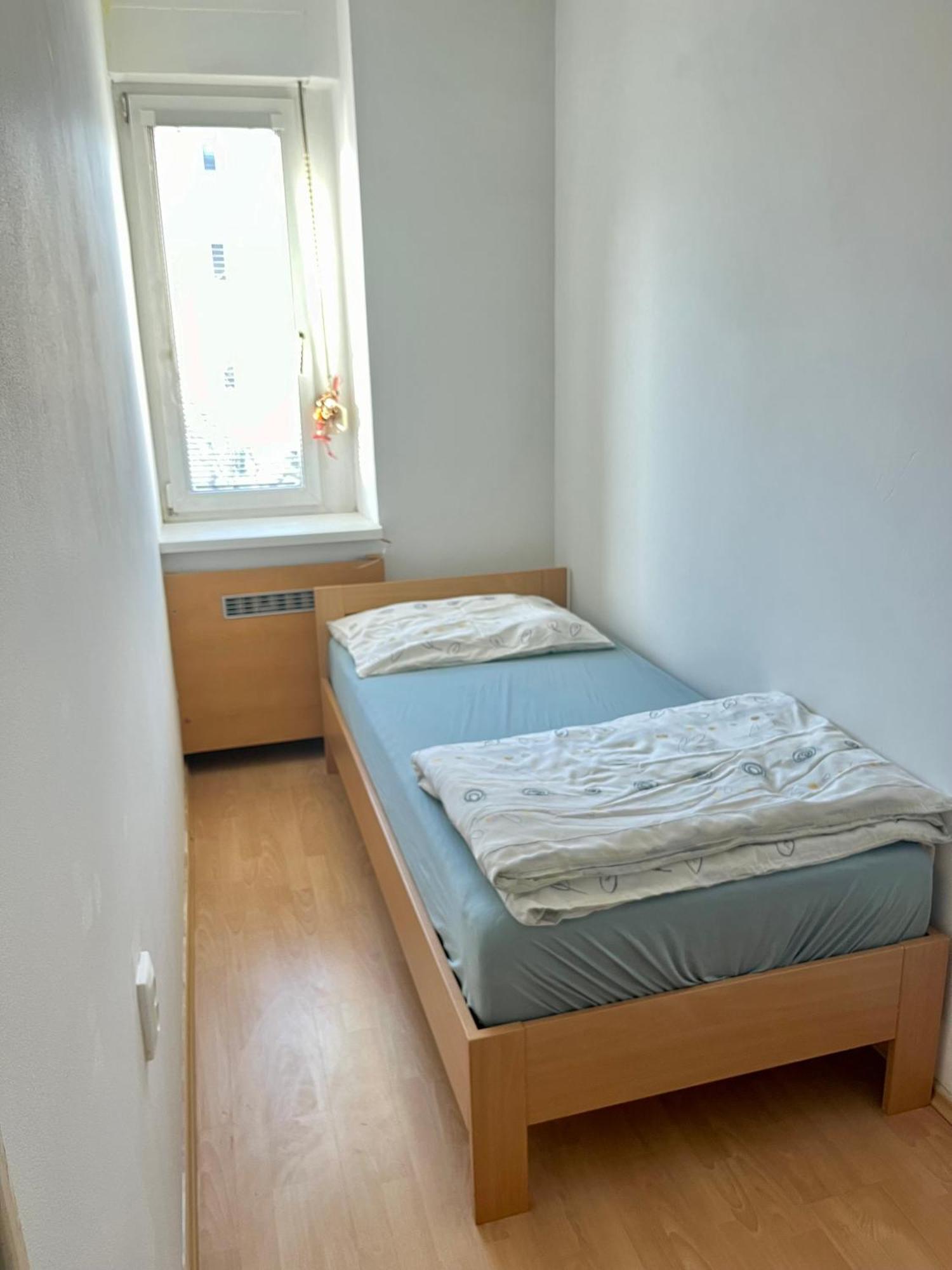 Victory Apartment Братислава Екстериор снимка